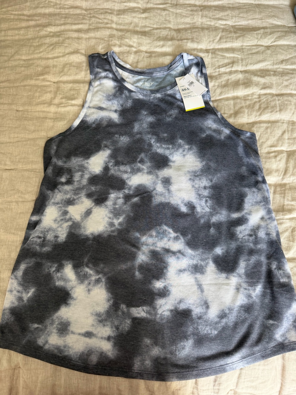 BNWT old navy active tank tie dye medium